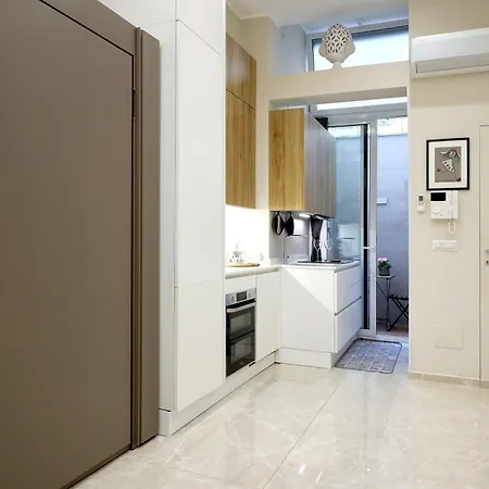 Hostmate - - Putignani Apartament